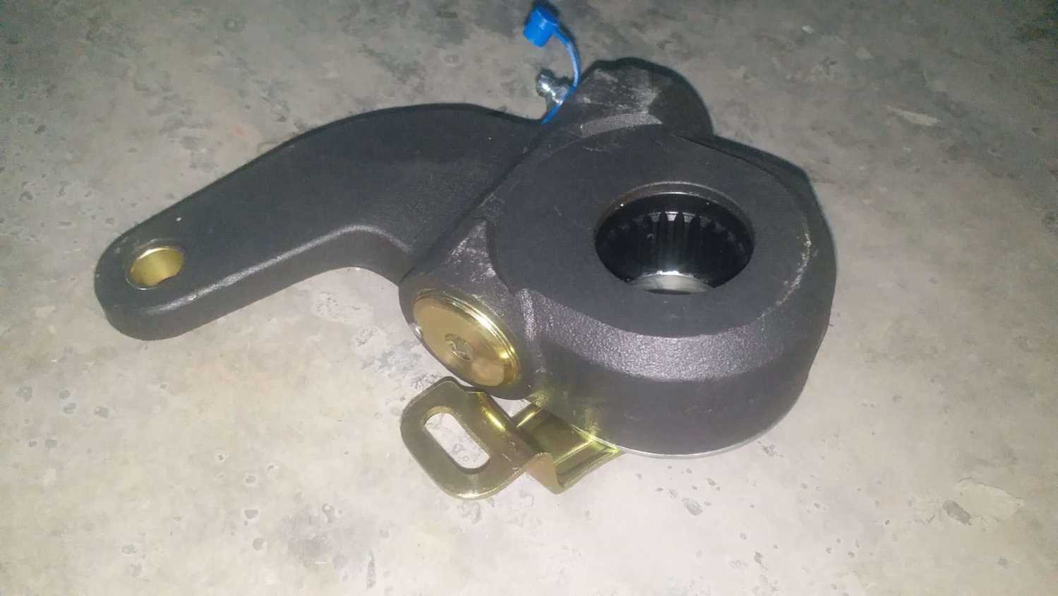 Трещетка тормозная переднего моста 6х6 LH X3000