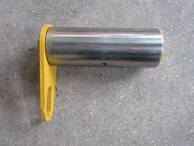 Палец 80*236 ковша верхний CDM855